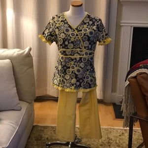 White Cross medical scrub set size M like new